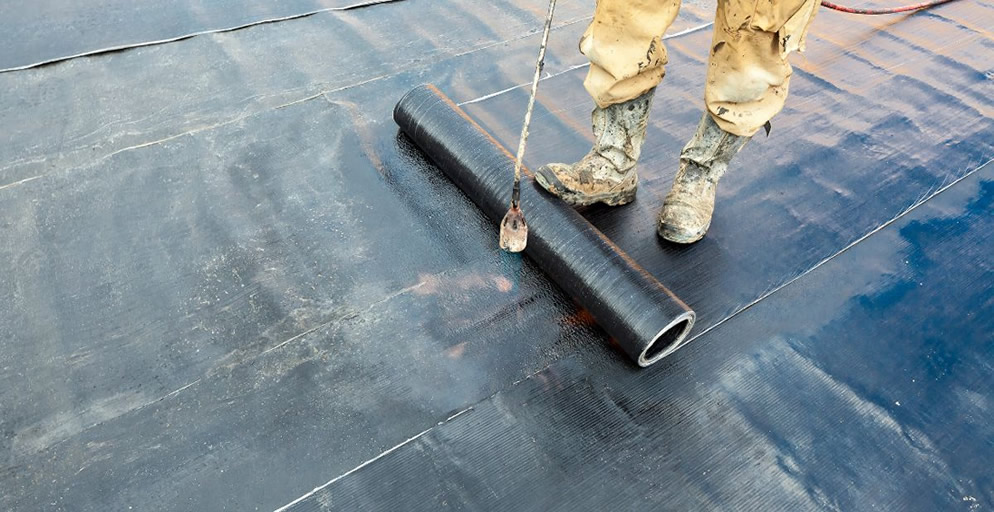 Diferencias entre la impermeabilización de
viviendas y naves industriales